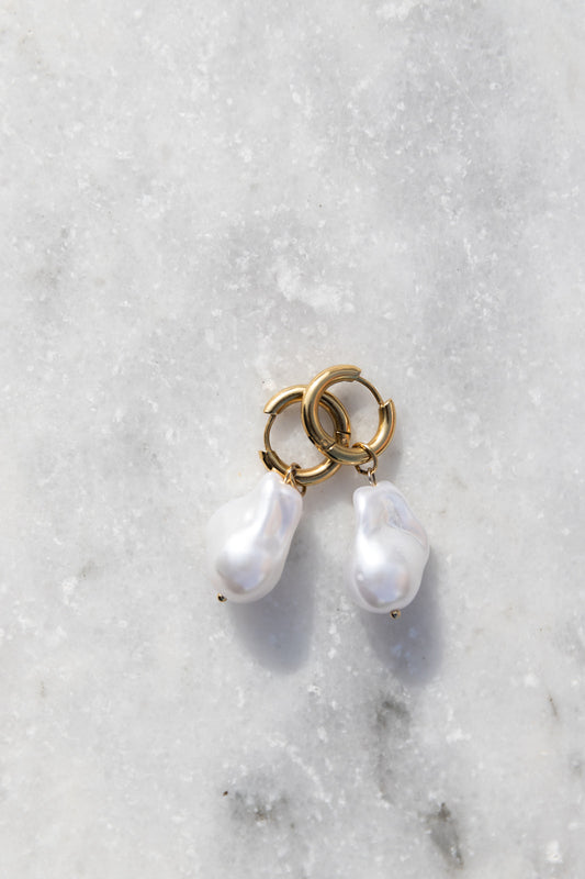 PEARL DROP EARRINGS